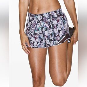 lululemon Hotty Hot 4”Inseam Sz 4Tall Short Floral Black and Purple